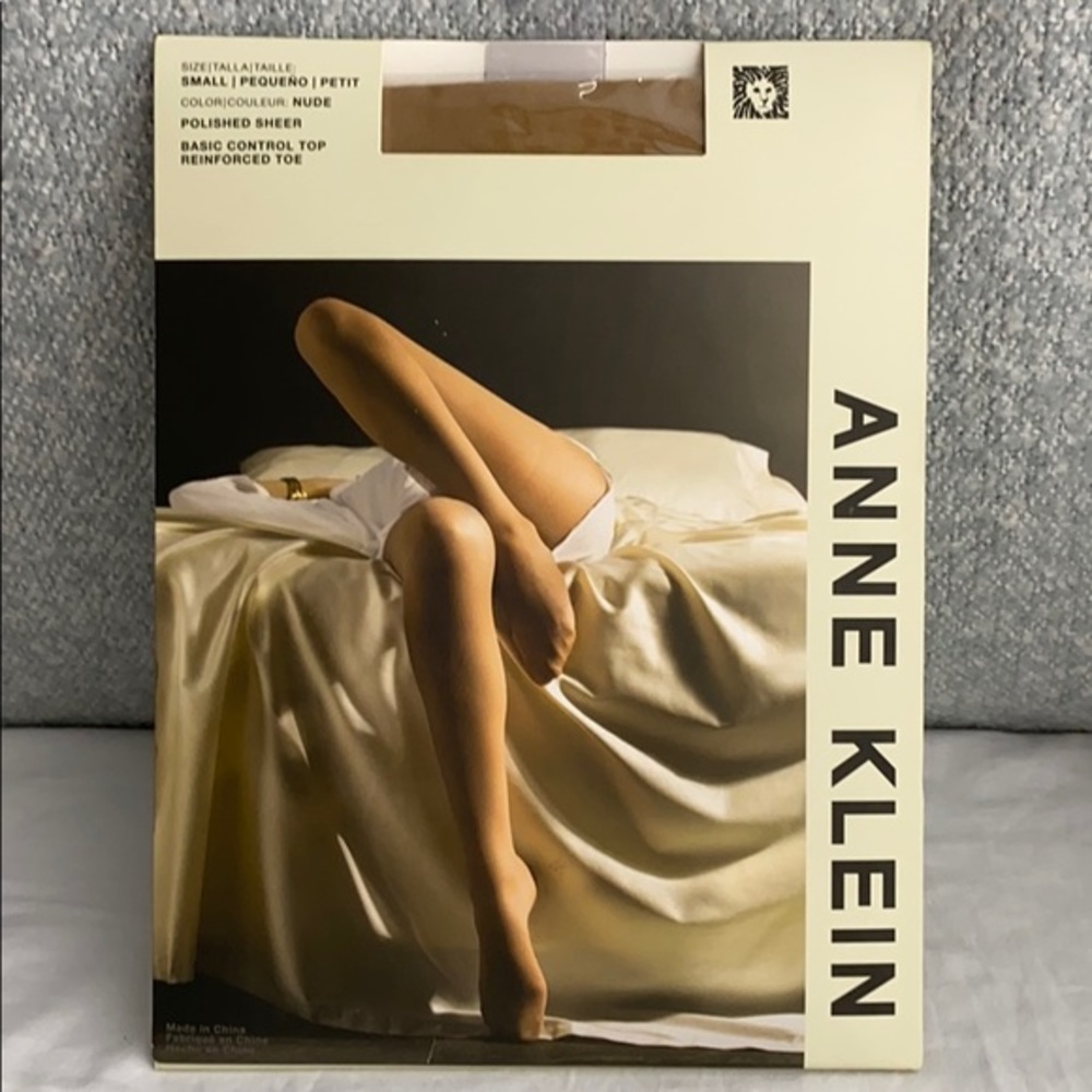 NWT Anne Klein Nude Control Top Sheer‎ Tights